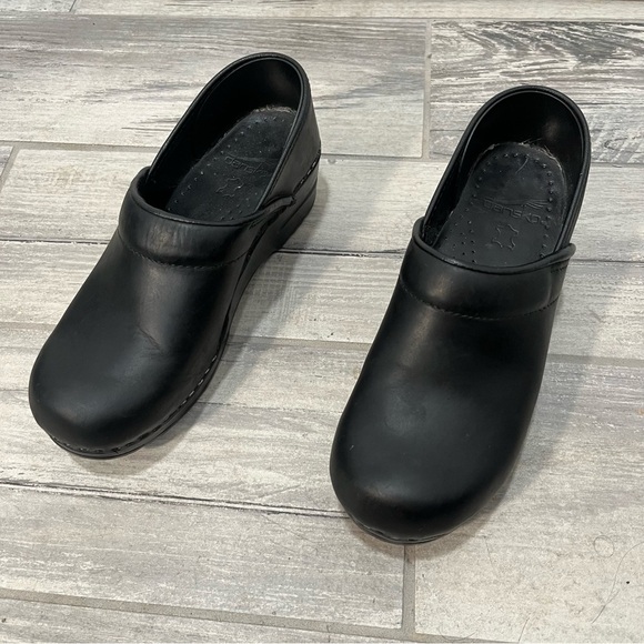 Dansko XP Clogs Leather Brown Comfort Shoes Nursing EU Size 37 US Size 6.5 - 7 - Picture 2 of 6